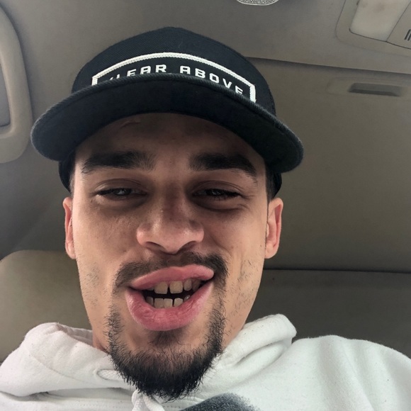 Meet your Posher, Andre - Picture 1 of 1